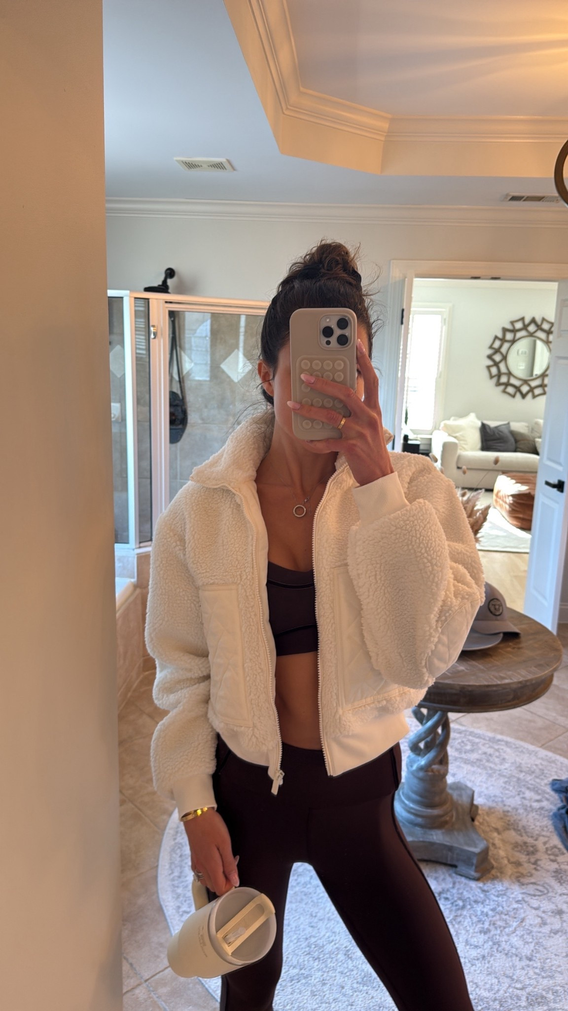 Alo jacket - small 
Abercrombie YPB set - smalls 

#LTKActive #LTKHoliday #LTKGiftGuide