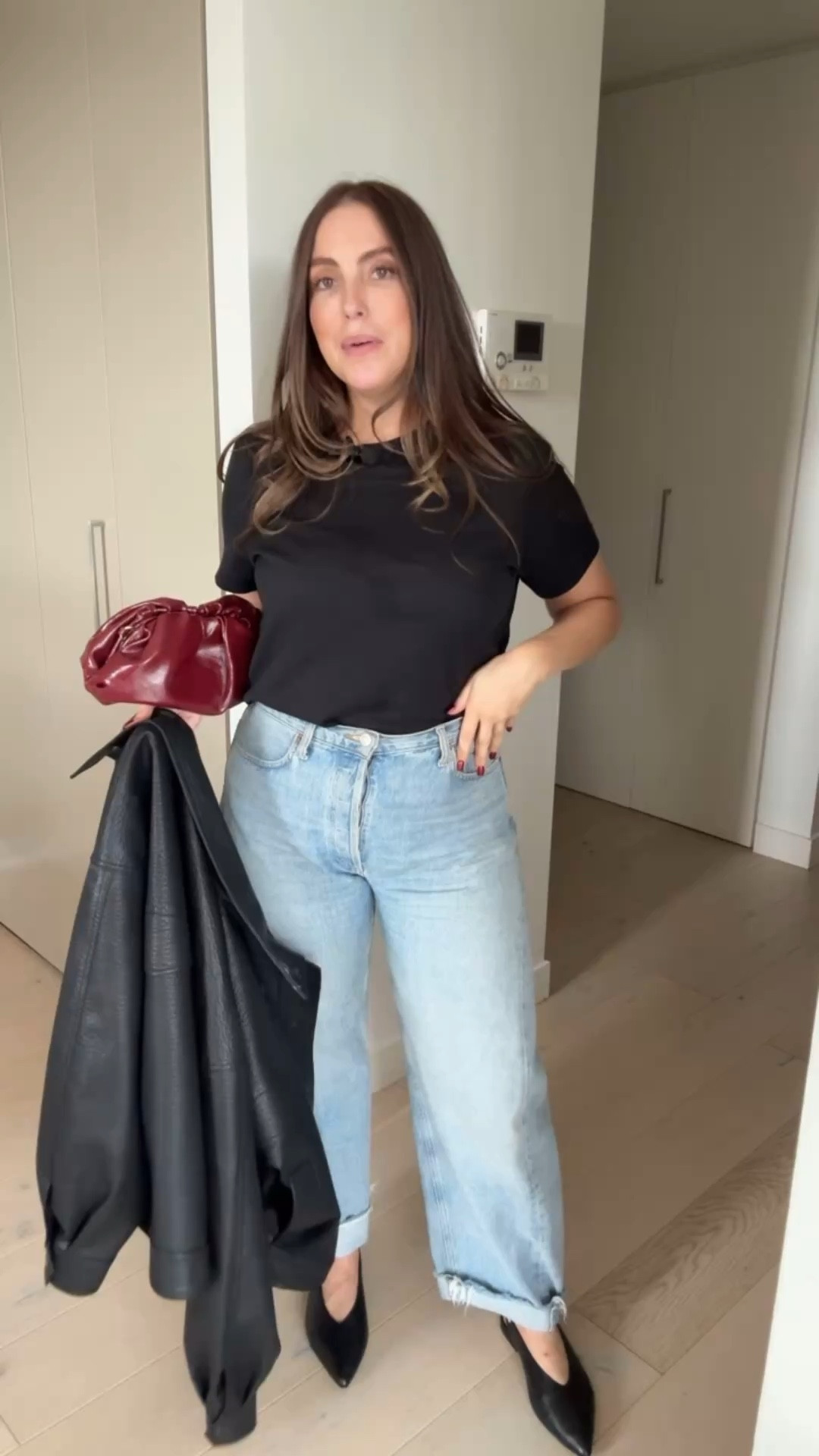 My OOTD

Cos tee
Agolde jeans 
Assembly label shoes
Billini clutch 
Henne jacket 

#LTKstyletip #LTKaustralia #LTKautumn