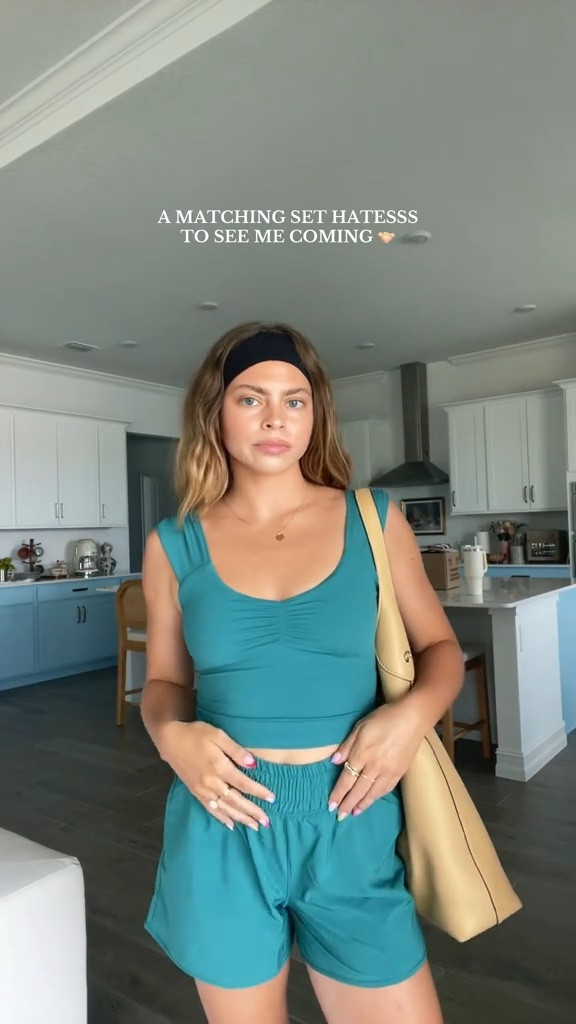 A matching set hates to see me coming

#LTKActive #LTKStyleTip #LTKSeasonal