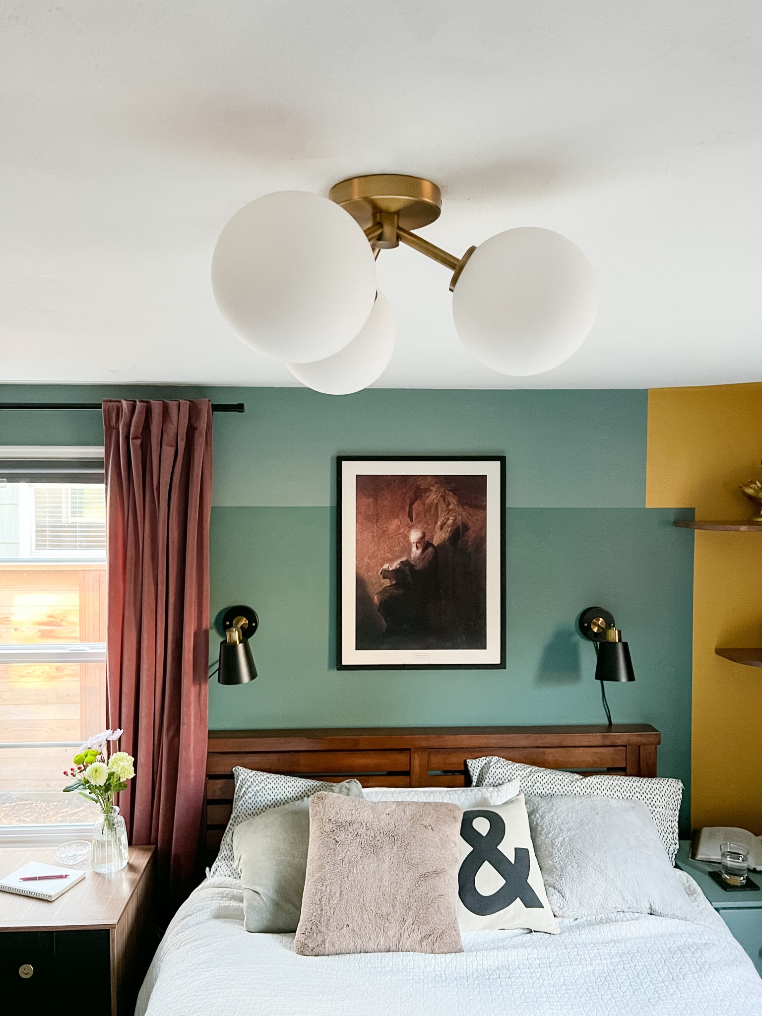 A good globe light never fails. And dimmable scones don’t hurt either  

#LTKhome