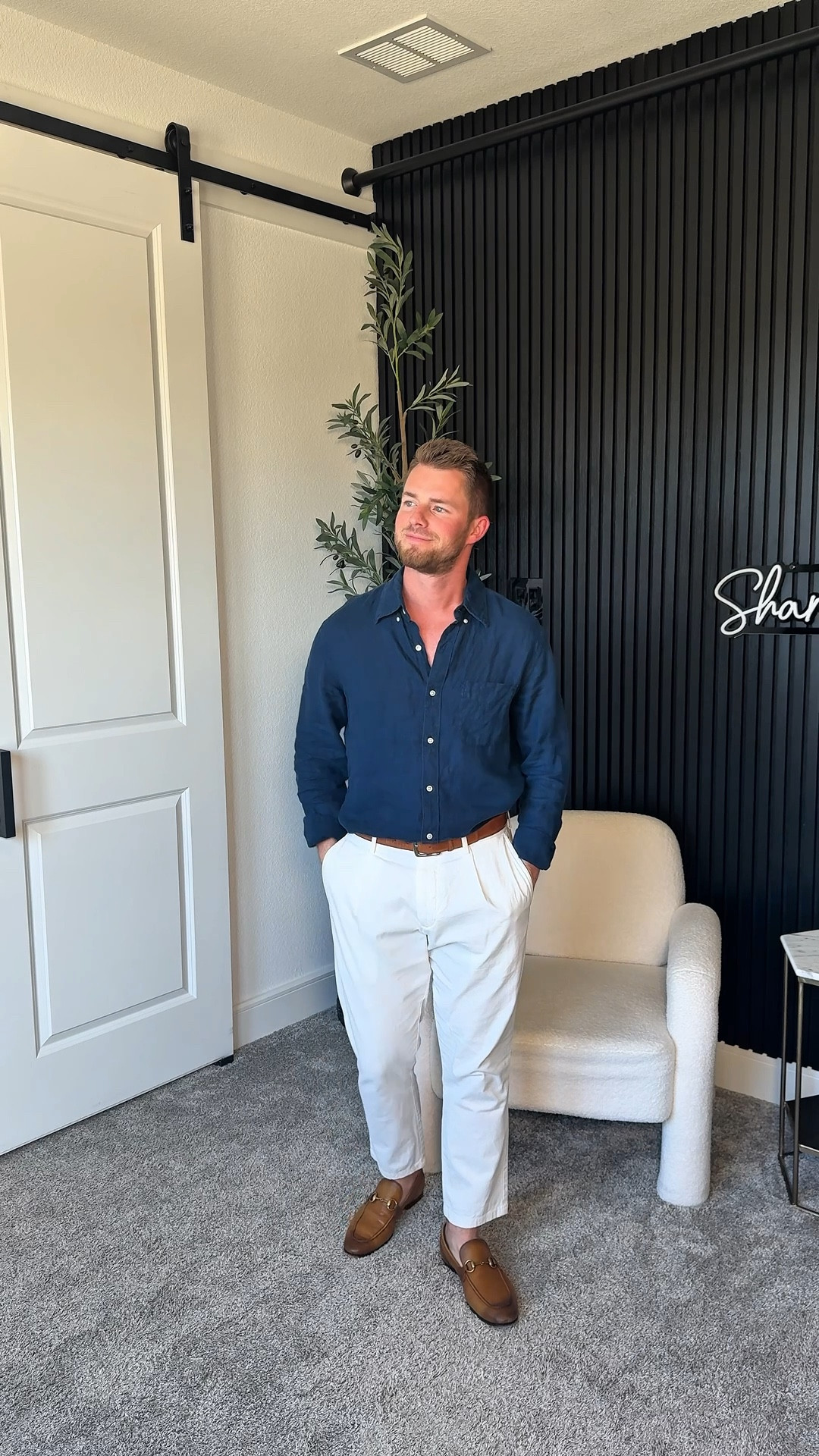 THE spring hack: White Pants

Going from 0 pairs 2 years ago, to 4 different pairs of white pants, has been a game changer for my spring outfits. 

#LTKootd #LTKgrwm #LTKMens