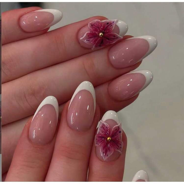Parches de arte de uñas, uñas cuadradas de longitud media hechas a mano con cobertura total, diseño floral pintado a mano en 3D, acabado brillante, rosa y blanco, elegante y encantador con forma de almendra, estilo minimalista elegante de vacaciones con tallado tridimensional, arte de uñas lindo y picante adecuado para uso diario y de fiesta de mujeres y niñas, uñas postizas de cobertura total | SHEIN