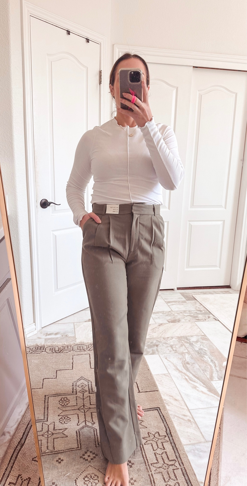 A&F Sloan Tailored Pant in Medium Brown | Size 29R/8

Sizing details: 5’5’’ | 145 lbs & a booty

Thanksgiving outfit; holiday dress; holiday party outfit; boots; sweater dress; holiday outfits; gift guide; IrisElizabeth

#LTKHoliday #LTKCyberWeek #LTKSeasonal