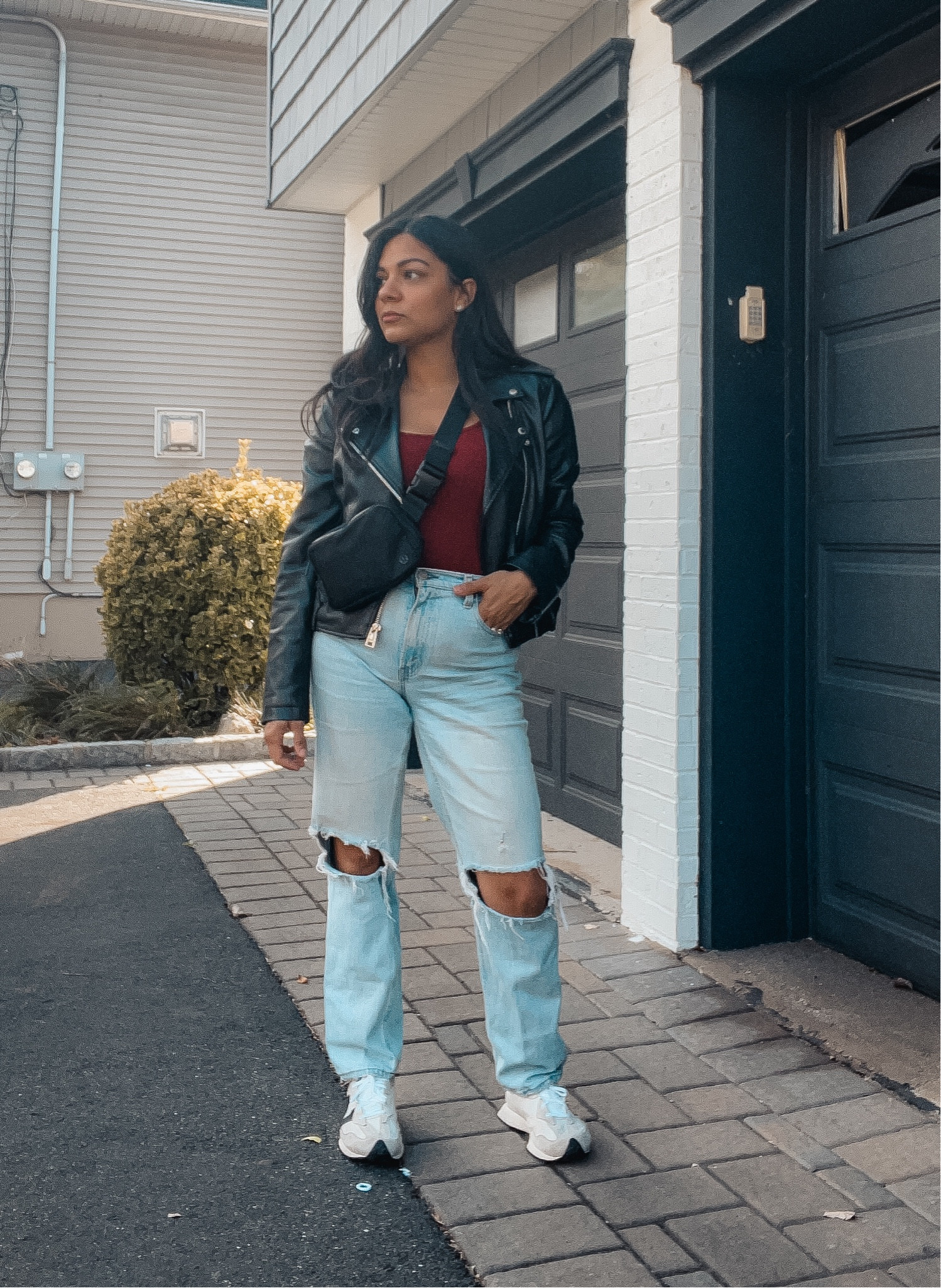 Fall outfit, ootd, daily mom looks, best jeans, Amazon finds, Abercrombie jeans, best bodysuits, leather jacket, lululemon bag

Thank you for stopping by!💕
Follow along for more✨

#LTKfindsunder50 #LTKSeasonal #LTKmidsize