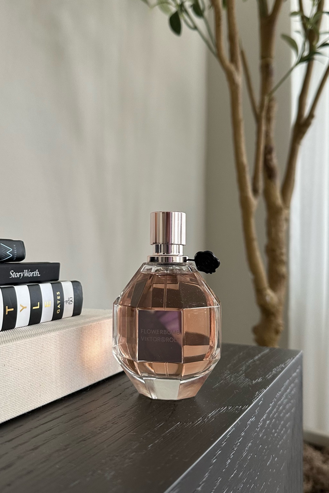 Everyday fragrance that lasts all day! One of my go-to’s 🫶🏽

#perfume
#fragrance 

#LTKbeauty #LTKGiftGuide