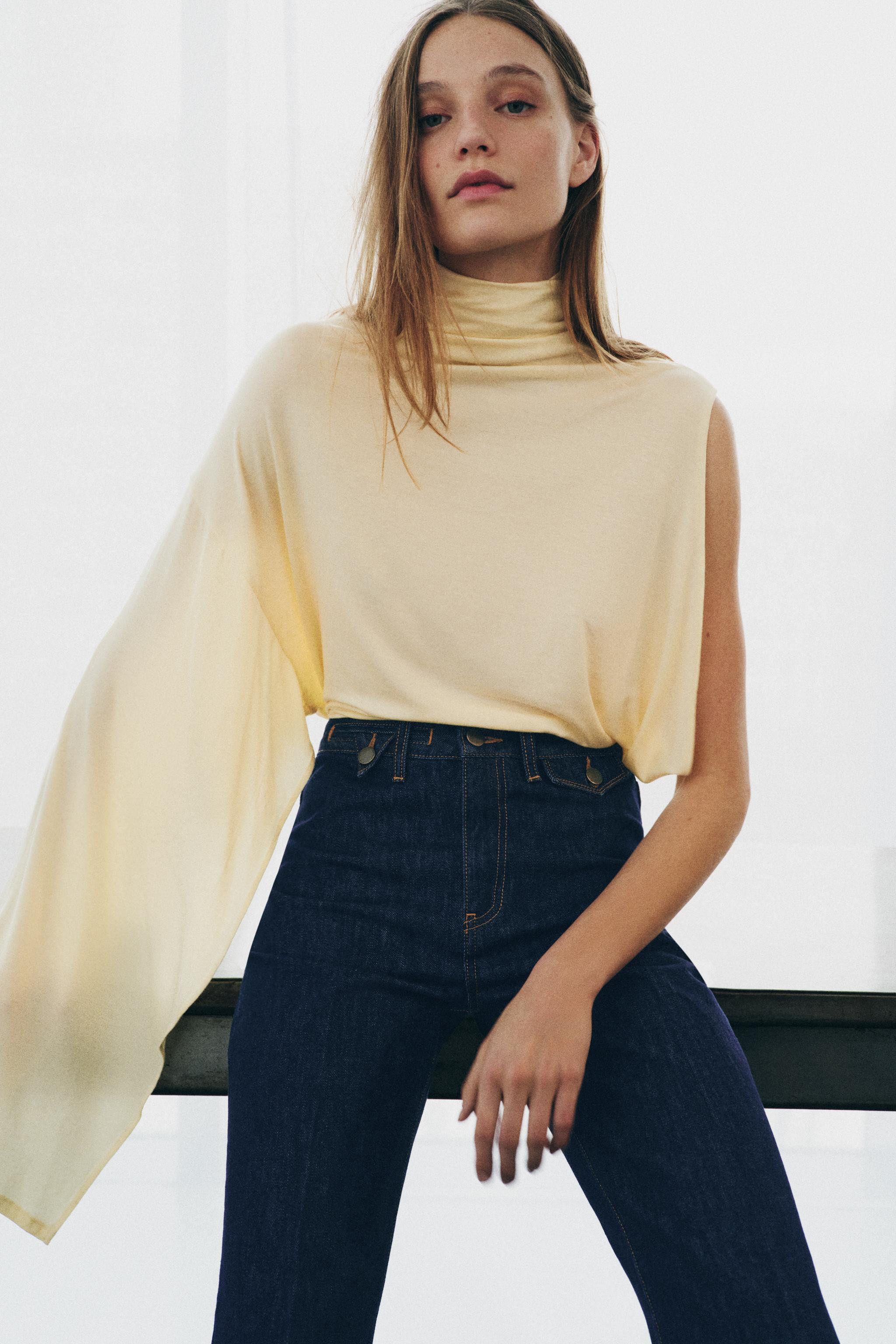 HIGH WAIST - FLARE LEG - SLIM FIT ZARA WOMAN COLLECTIONHigh-waisted jeans with belt loops. Front ... | Zara US