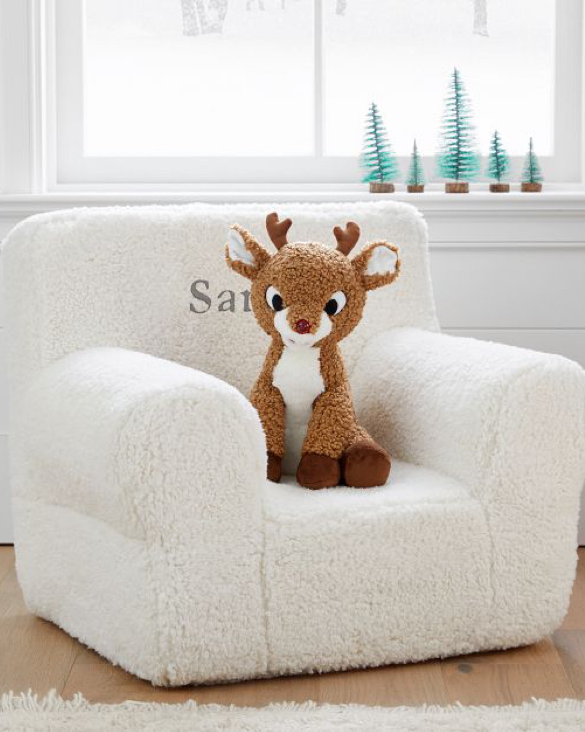🎄Limited Quantity - Order Soon🎄 The most famous reindeer of all is now available in huggable plush! This reindeer features soft teddy faux fur and a nose that lights up to guide the sleigh. This sweet deer will go fast so get yours today and buy another as a gift!

#LTKHoliday #LTKGiftGuide #LTKkids