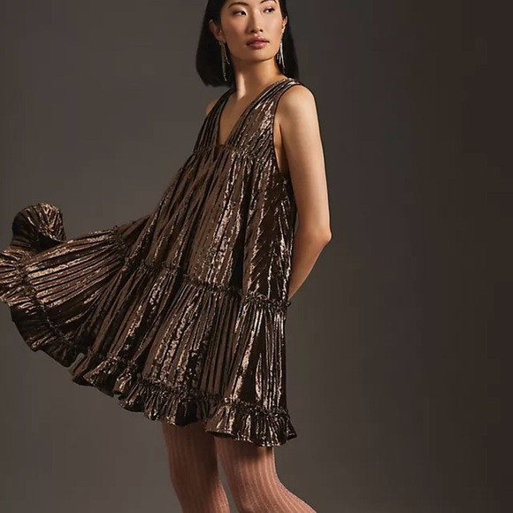 EN SAISON Dress Tiered Velvet Plunging V Neck  Dress Sz Medium Brown Sleeveless | Poshmark