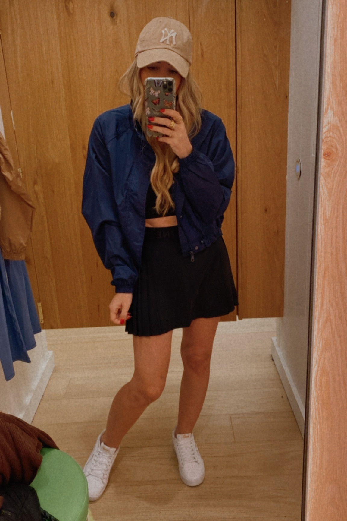 Navy & black athletic look! All on sale! 



#LTKsalealert #LTKfit #LTKstyletip