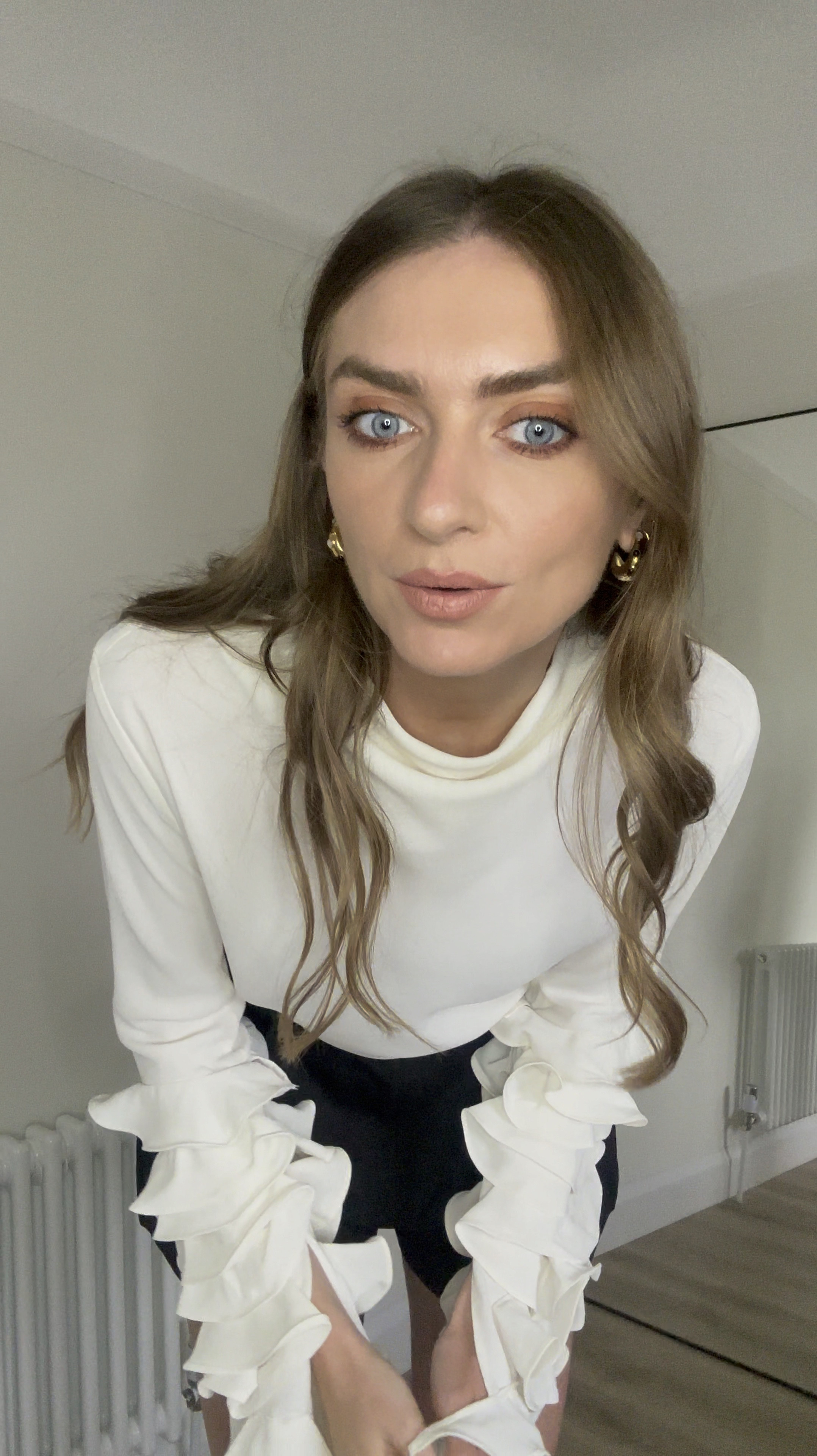 H&M holiday collection 
Styling a size 8 in the black pleated shorts 
And size small in the ruffle sleeve top

Evening wear, occasionwear, going out outfit 

#LTKuk #LTKpartywear #LTKautumn