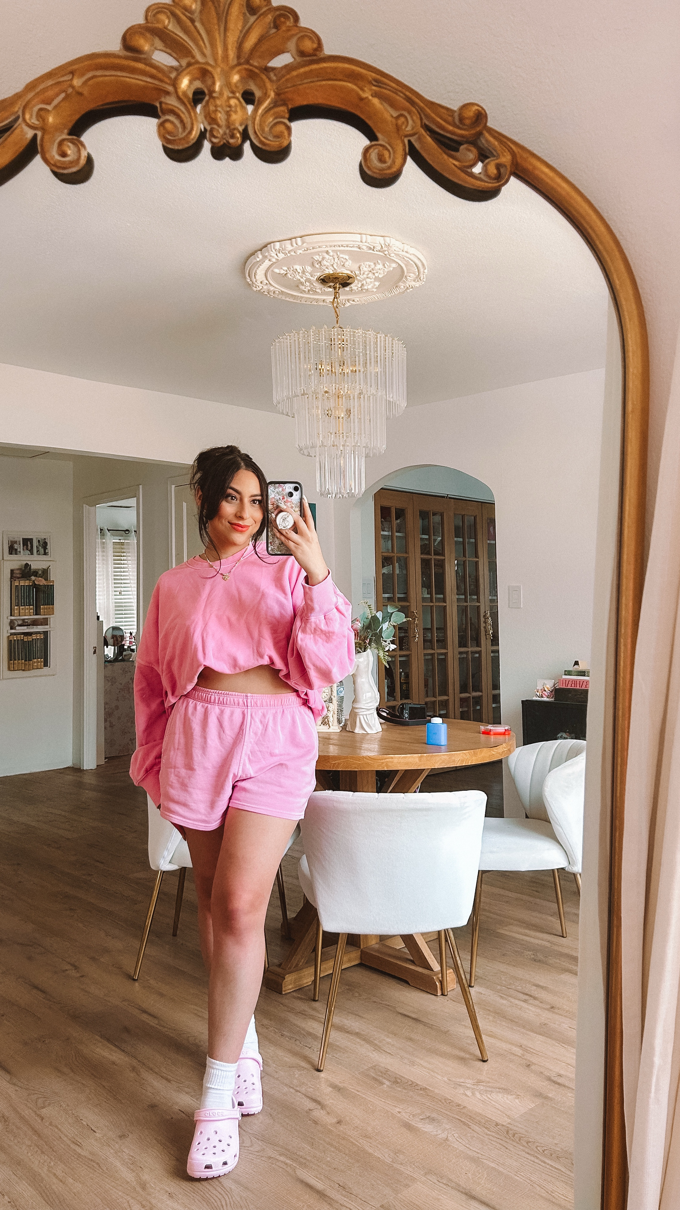 Serving soft girl energy in the comfiest @Fabletics set 💗✨ Who knew cozy could be this cute? BRB, never taking this off. 🥰
#LoungeLook #FableticsFit #CuteAndComfy #MirrorMoment

#LTKShoeCrush #LTKActive #LTKSummerEdit