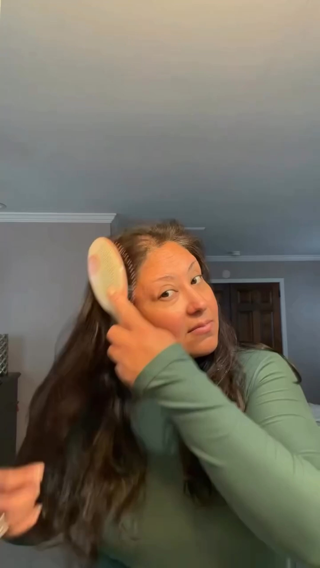 Some mornings call for the full routine.

This was not one of them.

Just the few steps that make me feel a little more pulled together before heading out the door.

Honestly, for 10 minutes, I’m counting it as a win.

#grwm #realisticgrwm #over40beauty #everydaybeauty #beautyover40 momlife relatablebeauty quickbeautyroutine morningroutine getreadywithme