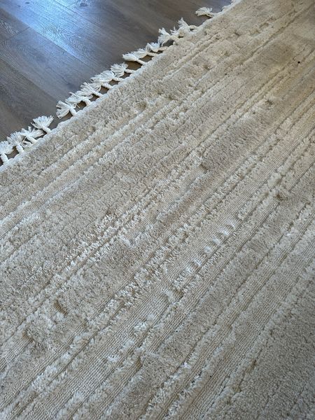 Area rug, neutral decor - beige cream rug 

#LTKSeasonal #LTKBacktoSchool #LTKhome