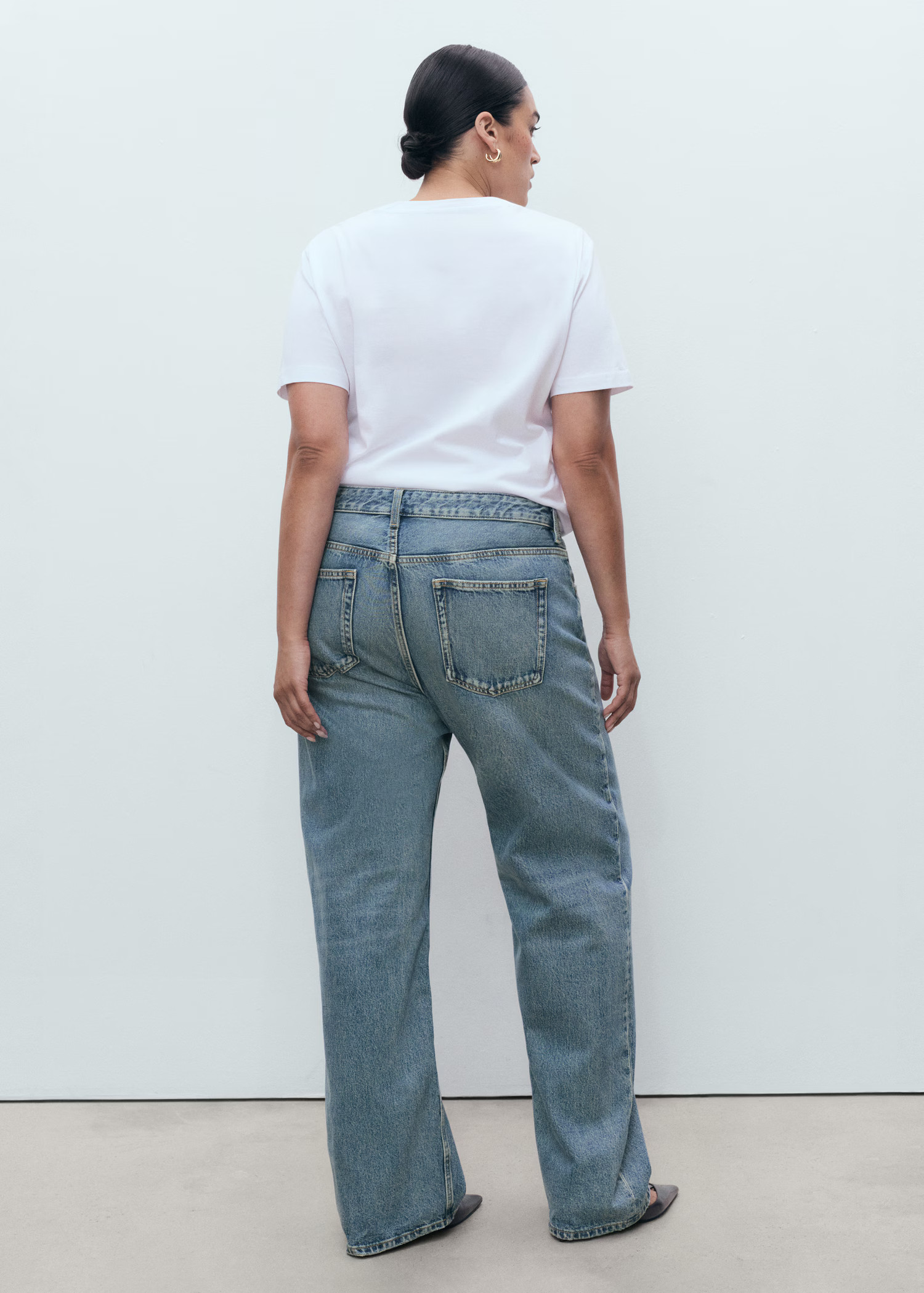 Miami medium-rise straight-fit jeans | Mango (US/MX/AU)