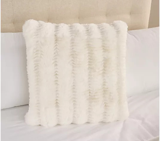 BFF Collection 20" x 20" Slouched Faux Fur Pillow - QVC.com | QVC