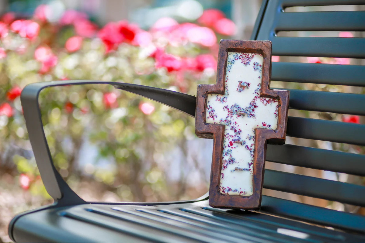 Holiday Small Cross | Abandoned Cakes