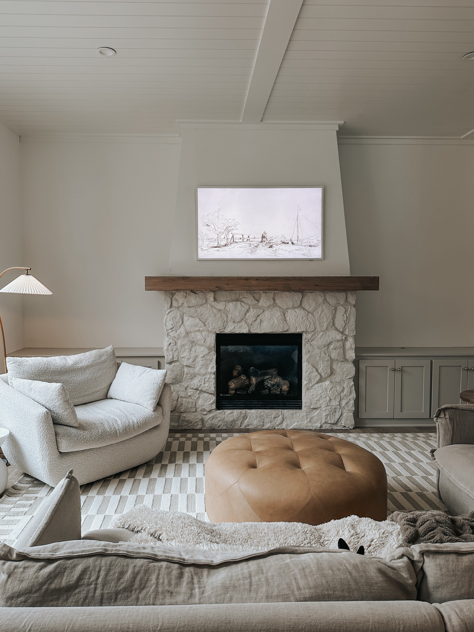 The rug I had in my family room is on sale! It’s such great quality! 

#LTKSaleAlert #LTKHome