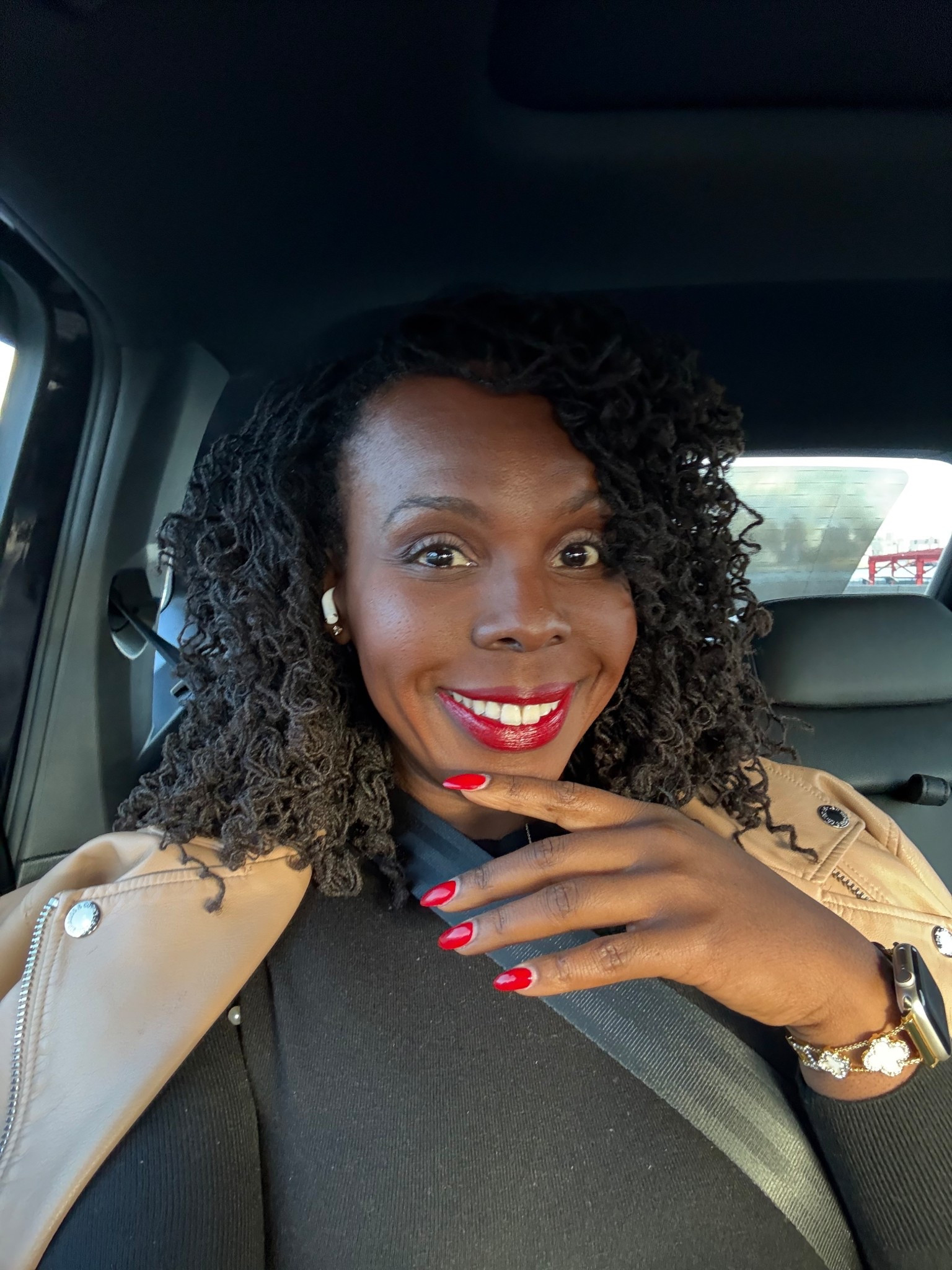 When it comes to your makeup,
Keep it simple with a soft glam capsule that you can dress up or down using shimmers and bold lips. I get through the holidays with these Fall Makeup Essentials 🍁

#LTKStyleTip #LTKBeauty #LTKHoliday