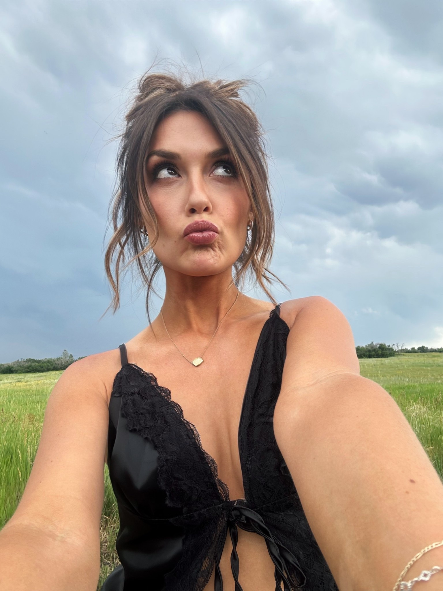 Cute summer top 
Concert 
Western 
Cowgirl 

#LTKStyleTip #LTKFindsUnder50 #LTKFindsUnder100