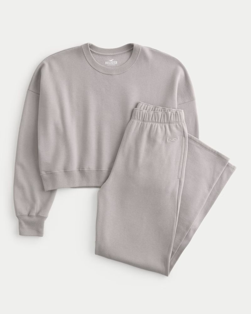 Sweatshirt & Wide-Leg Sweatpants Bundle | Hollister (US)
