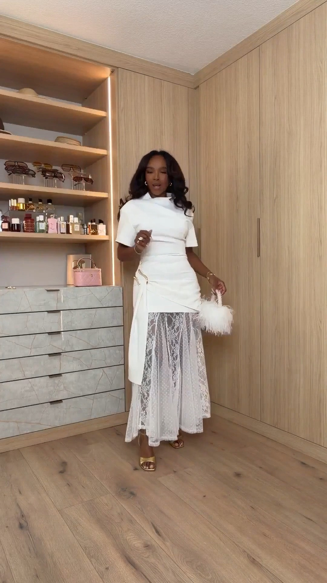 Scroll to shop! ✨ Everything from this look is linked below. 👇🏽    

Wearing: Size Small | 5’4” | 140 lbs | Denim 2 Long

📲   Download the FREE LTK app & follow me (@kirasfashionfinds) to shop all my daily finds.  #LTKootd #LTKPetite #LTKU