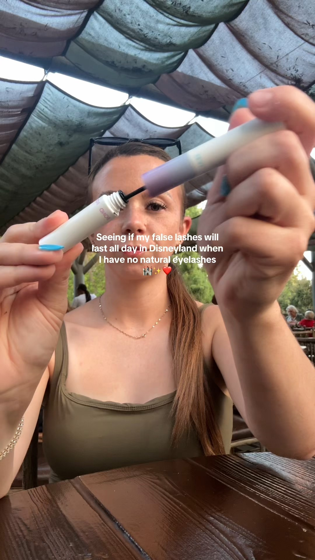 Drug store lash glue that actually WORKS! 