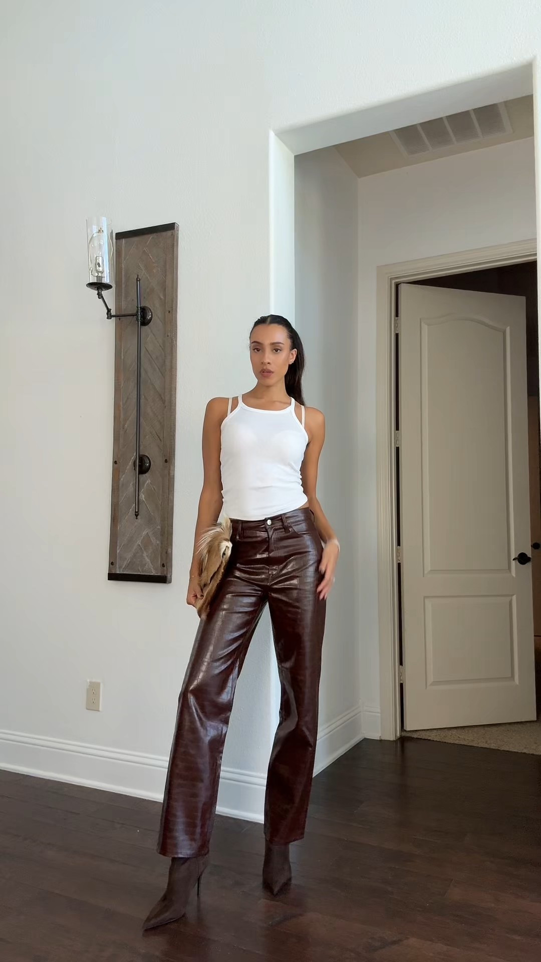 Leather croc denim dreams 🤍 #chicoutfits #casualchic #outfitinspo 

#LTKStyleTip #LTKTall