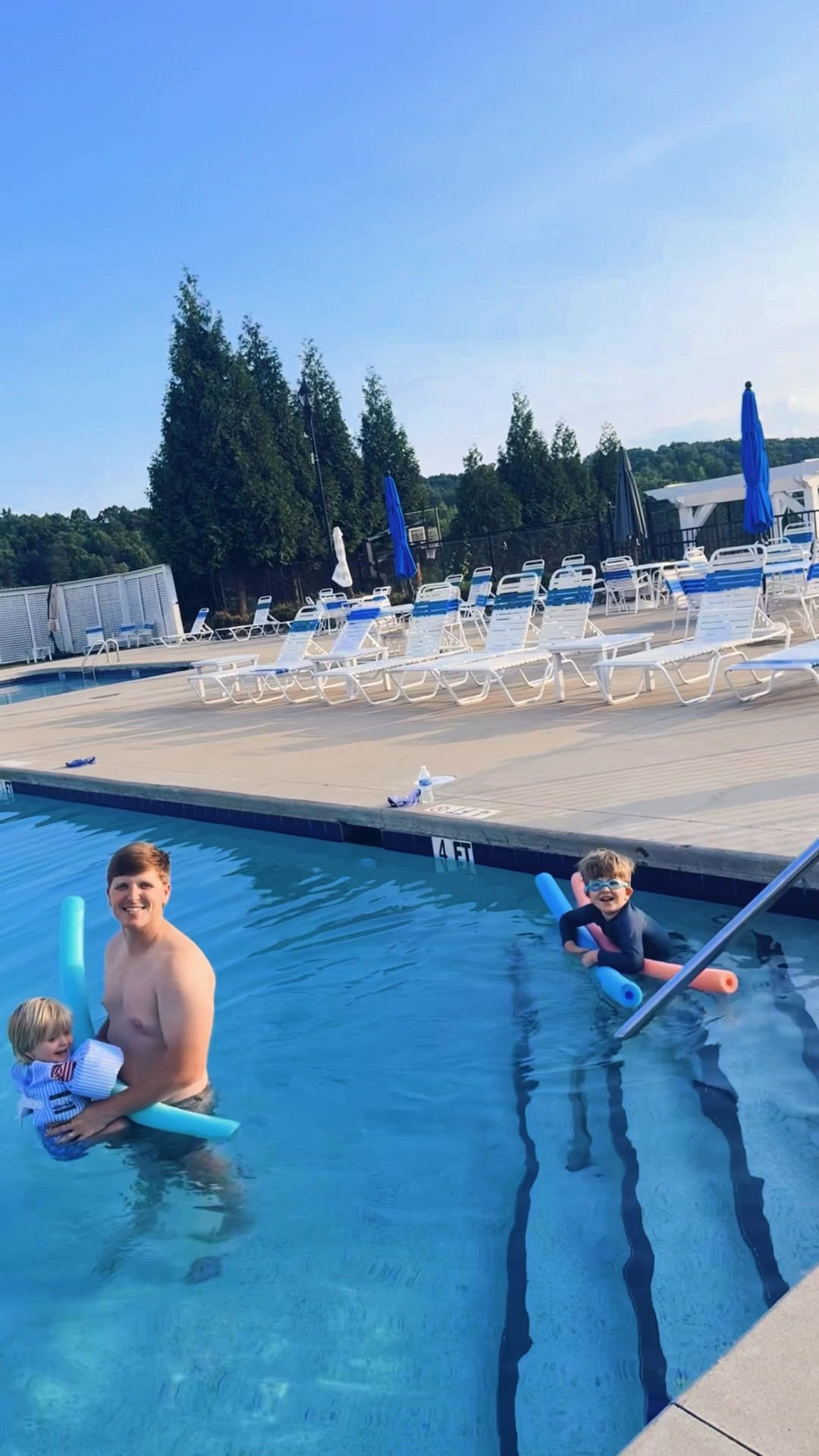 Spent the evening at the pool 💦 with these water-lovin’ babies 👶🏼 of ours and just had the best time!! 🥰🌅 Look at our little swimming fishie go!!! 🐠 Go Judson go!!! 🐟
