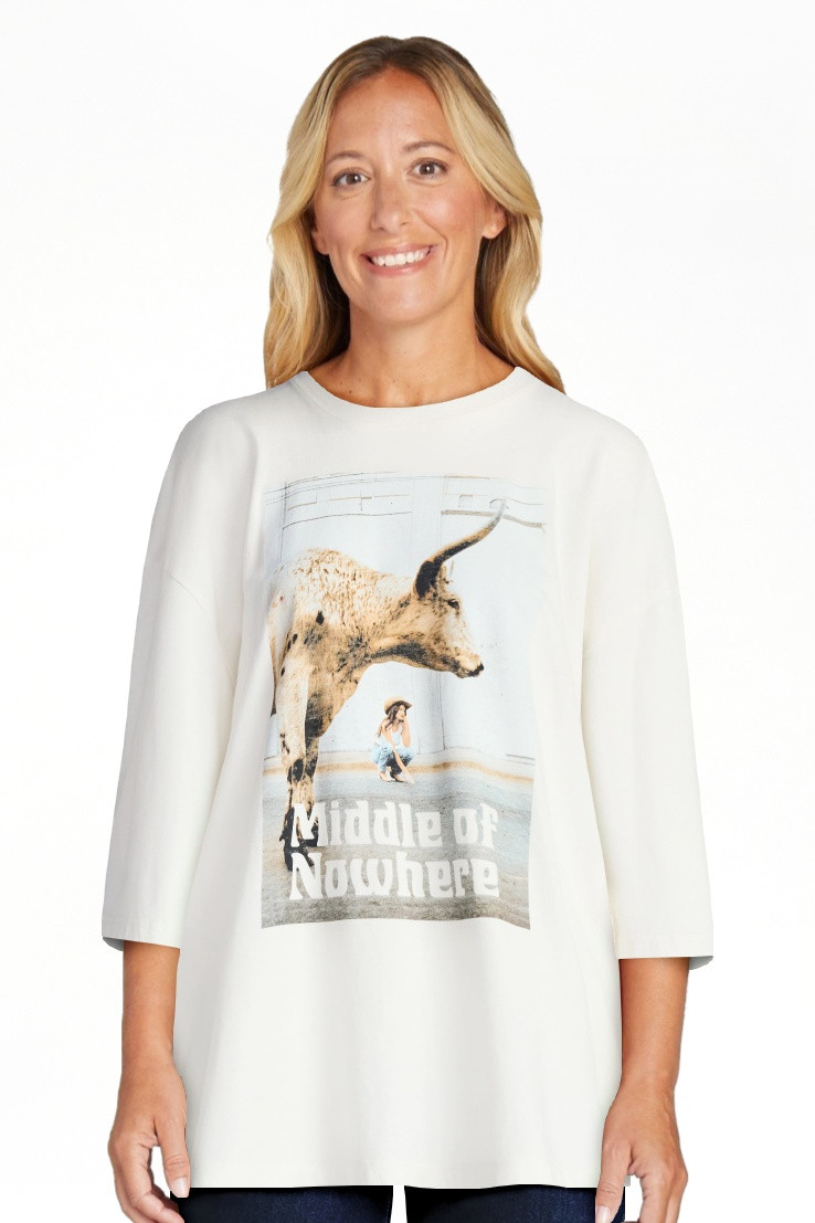 Kacey Lee Women's Middle of Nowhere Graphic Tee with Short Sleeves, Sizes XS-XXL | Walmart (US)