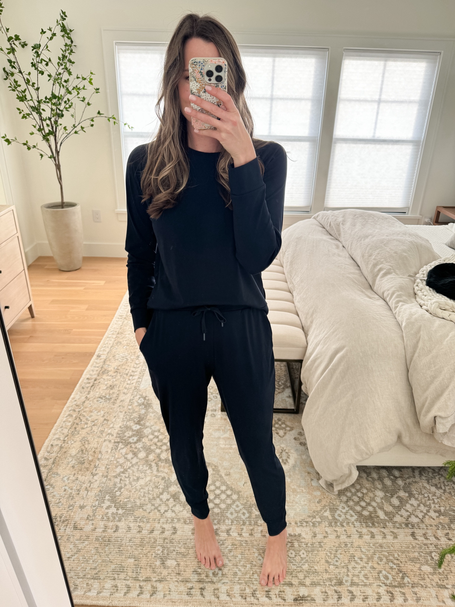Use code CE-DREWSDESIGN for 40% off your order at @cozyearth! I just got this navy bamboo jogger set and it is so comfortable! I sized up for an extra comfy fit, and I have the tall length in the jogger pants. This is a perfect gift for yourself, mom, sister, friend, or new-mom.

#LTKStyleTip #LTKHoliday #LTKCyberWeek