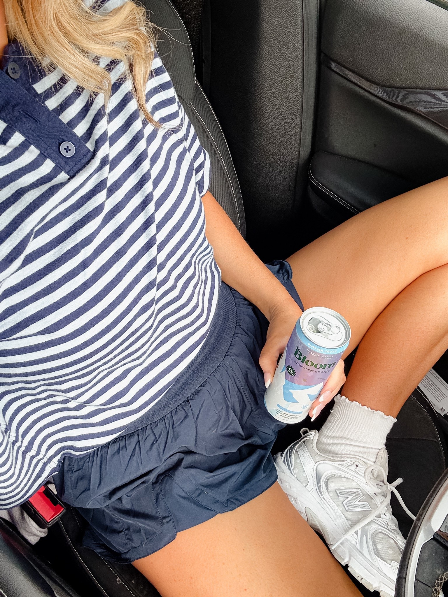 OOTD as a busy SAHM 💙🤍

#LTKdayinmylife #LTKootd #LTKmomlife