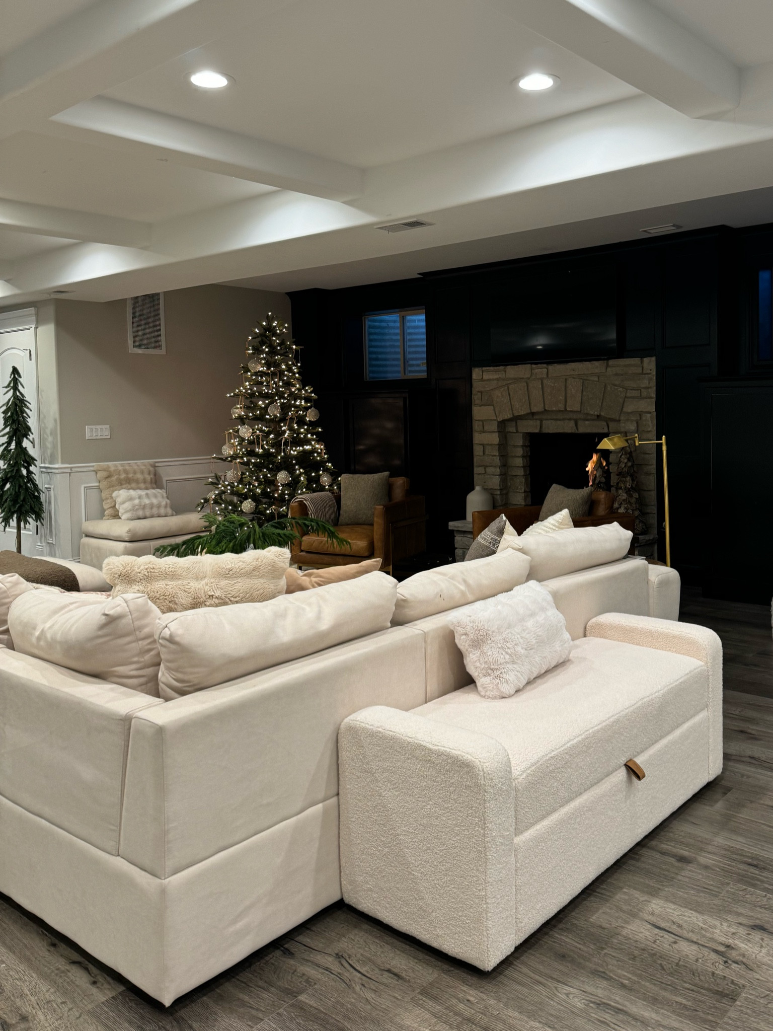 My affordable storage bench from Walmart is under $200! @walmart #walmartfinds #walmarthome #walmart #cyberdeals 

#LTKHome #LTKCyberWeek #LTKSaleAlert