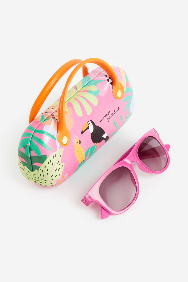 Sunglasses with Case | H&M (US + CA)