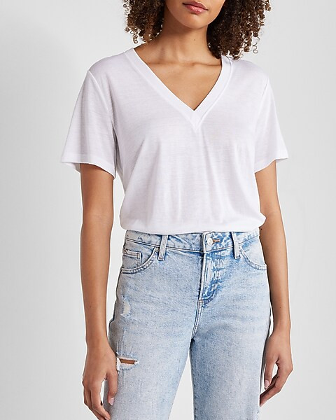 Skimming Linen-Blend V-Neck Tee | Express