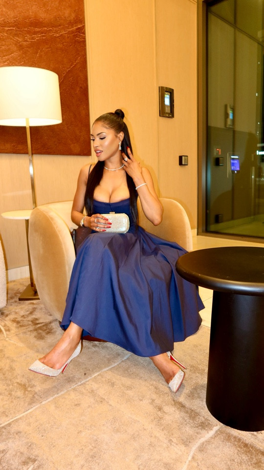 When elegance meets effortlessness 💙✨ This royal blue dress is the definition of timeless structured bodice, twirl worthy skirt, and just the right amount of drama. I styled it with pointed-toe heels, a textured clutch, and a sleek half pony for that polished finish. Whether it’s a wedding, cocktail event, or a night to remember this is the one. Tap to shop the full look and step into your main character moment 💫

#LTKShoeCrush #LTKStyleTip #LTKWedding