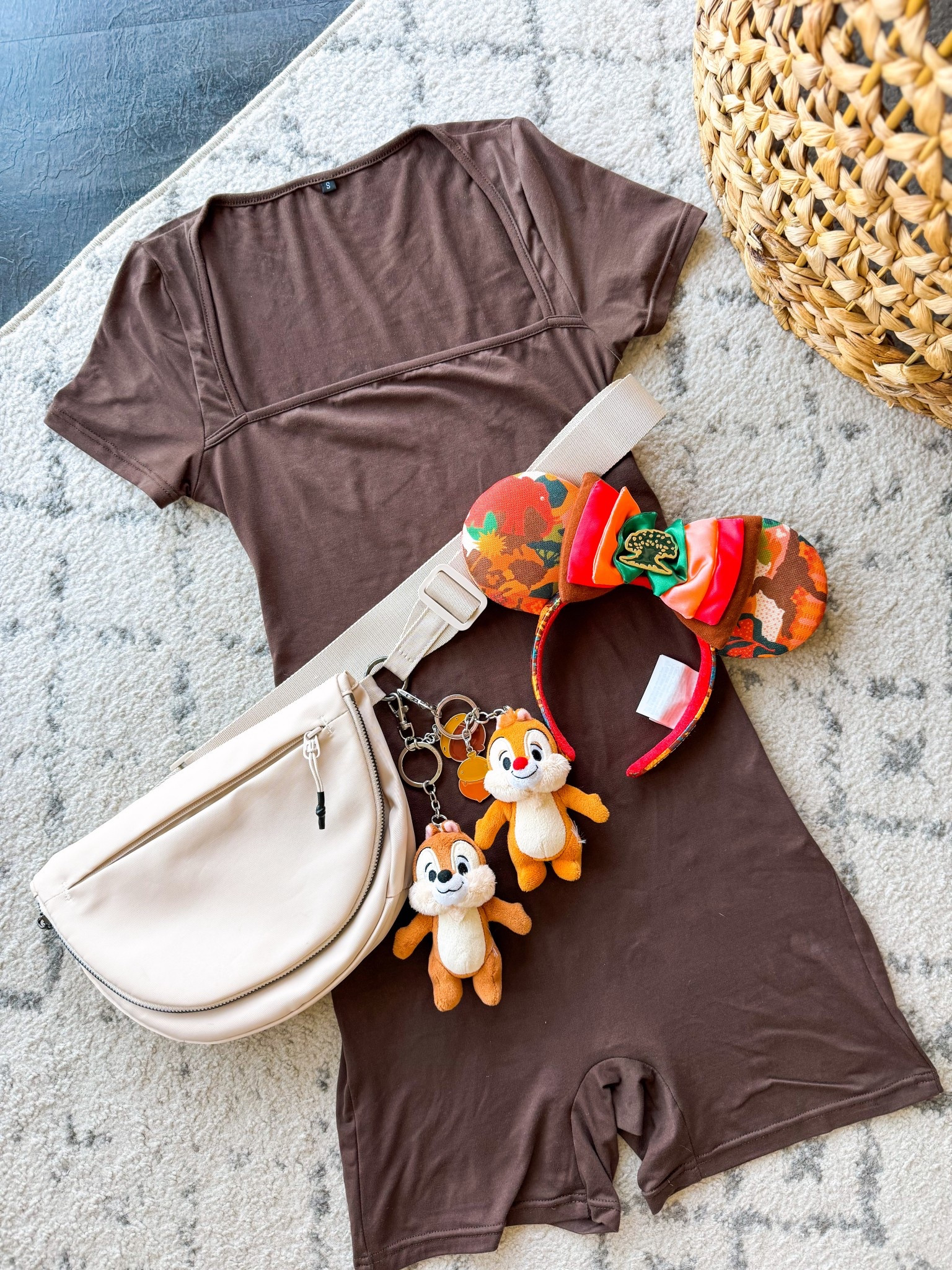 Bump friendly Disney outfit! It’s giving Animal Kingdom vibes 🤎💫 

#LTKTravel #LTKBump #LTKFindsUnder50