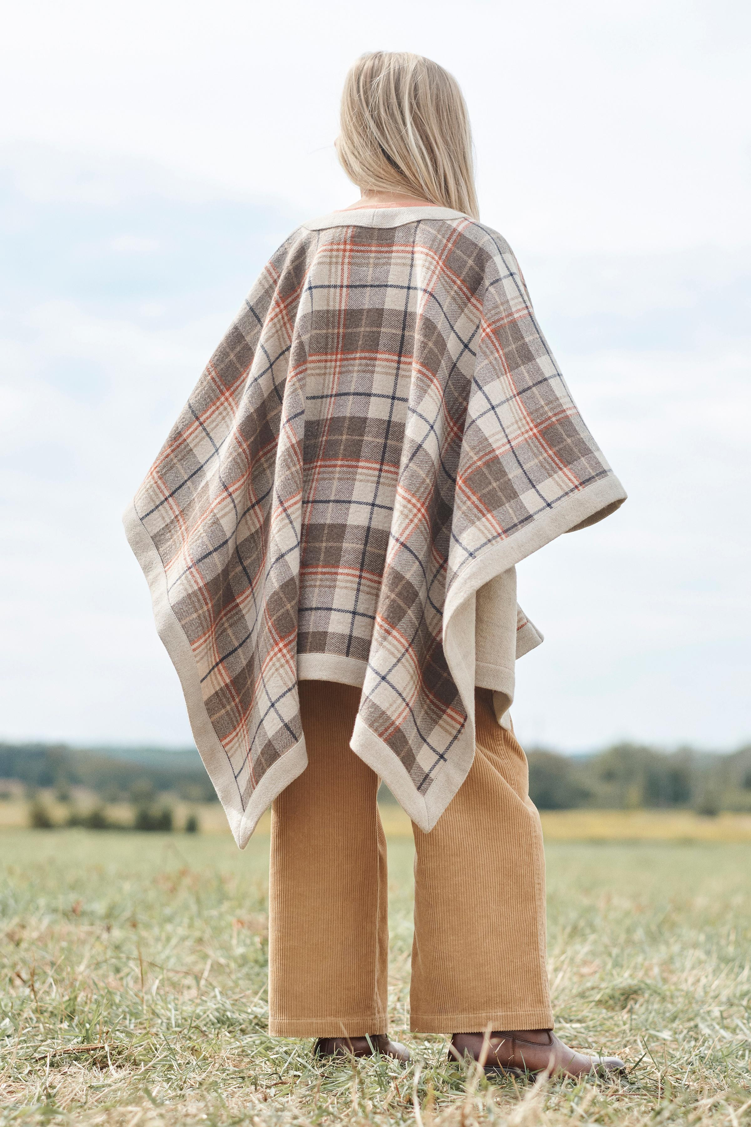 LIMITED EDITION WOOL BLEND PLAID PONCHO CAPE | Zara US