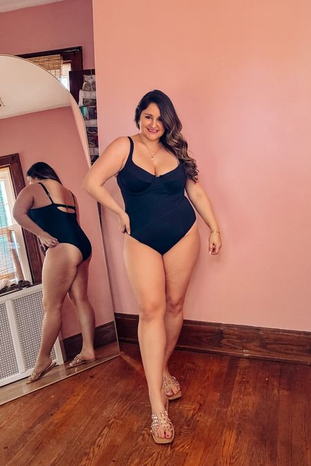 Midsize swimsuit haul from Cupshe! 👙

Wearing an xl, I recommend going tts or sizing up one!

The black one piece swimsuits features tummy control and underwire cups!

Tummy control swimsuit
Midsize
Curvy
Bathing suit
Bikini
Vacation outfit
Swim coverup 

#LTKmidsize #LTKswim
