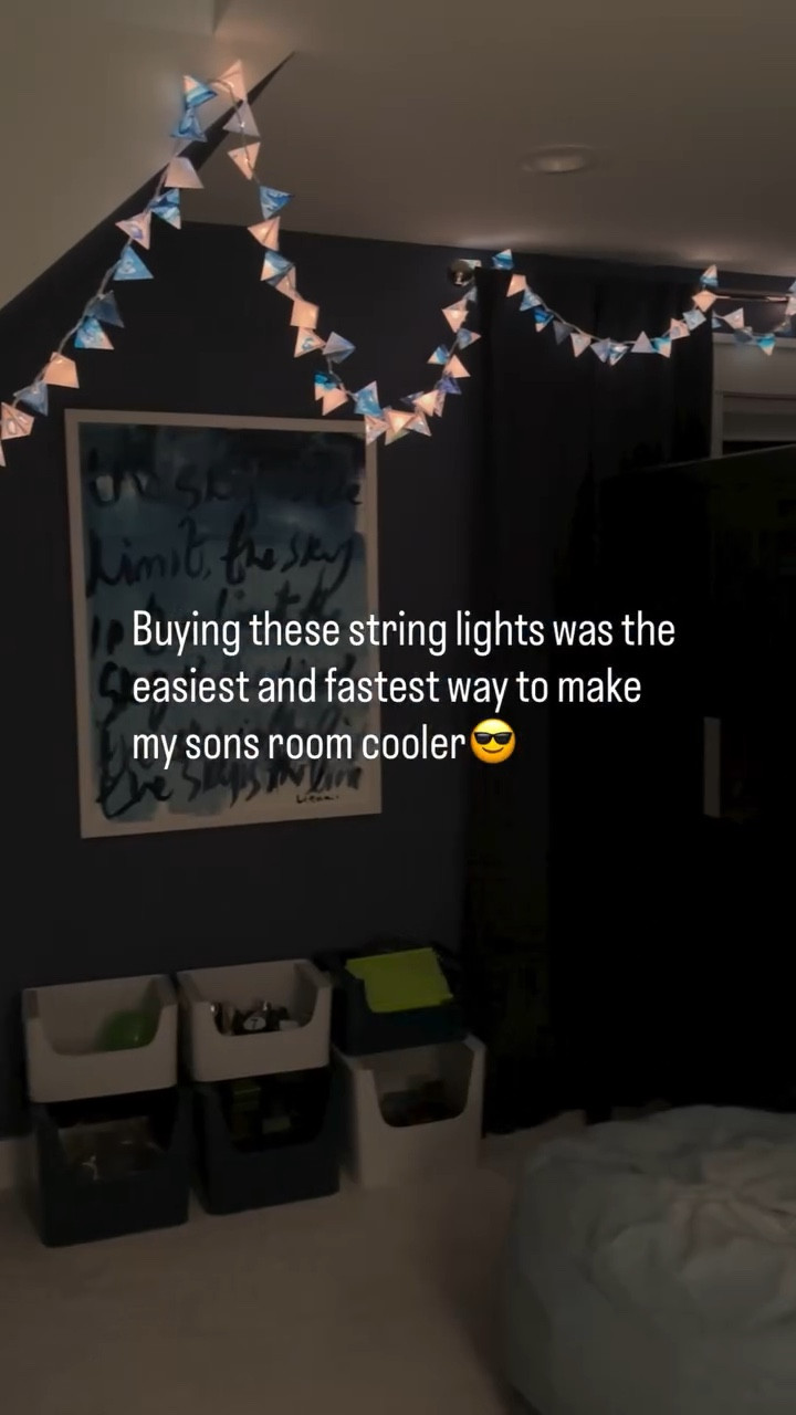 Comes in so many hand painted colors 🌈
Comment shop

#boysroom #boysroomdecor #boysroominspo #kidsroom #kidsroominspiration #kidsroomdesign #stringlights #stringlight