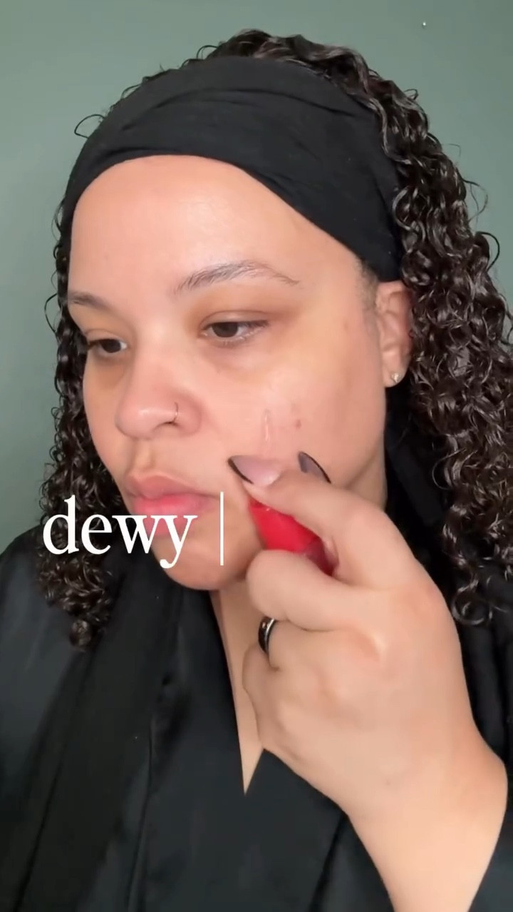 Want that fresh, dewy not greasy glow? Here are a few key steps:

• Hydrated skin = glowing skin
Start with a hydrating cleanser + moisturizer. Dew starts with skincare.

• Prep is everything
Use a luminous primer and spray. 

• Choose the right foundation
Go for a skin tint or radiant foundation. 

• Cream products 
Cream blush, bronzer, and highlight melt into the skin and look more like real glow.

• Strategic powder
Only set where you get oily (T-zone). Leave the cheeks dewy. No Baking. 

• Finish with a glow mist
A hydrating setting spray locks it in and brings everything back to life.

#DewyMakeup #NaturalGlam #MakeupTips #glowyskincare #glassskin