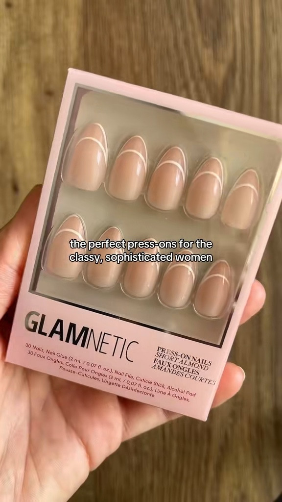 These Glamnetic #pressons are gorgeous! This style is called “Heavenly”

#glamnetic #nails #pressonnails #nailday #manicure #glamneticnails #frenchtips 

#LTKStyleTip #LTKBeauty