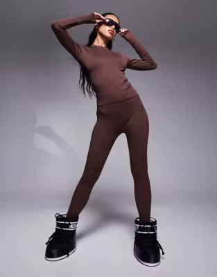 ASOS 4505 Ski seamless thermal base layer leggings in brown | ASOS (Global)