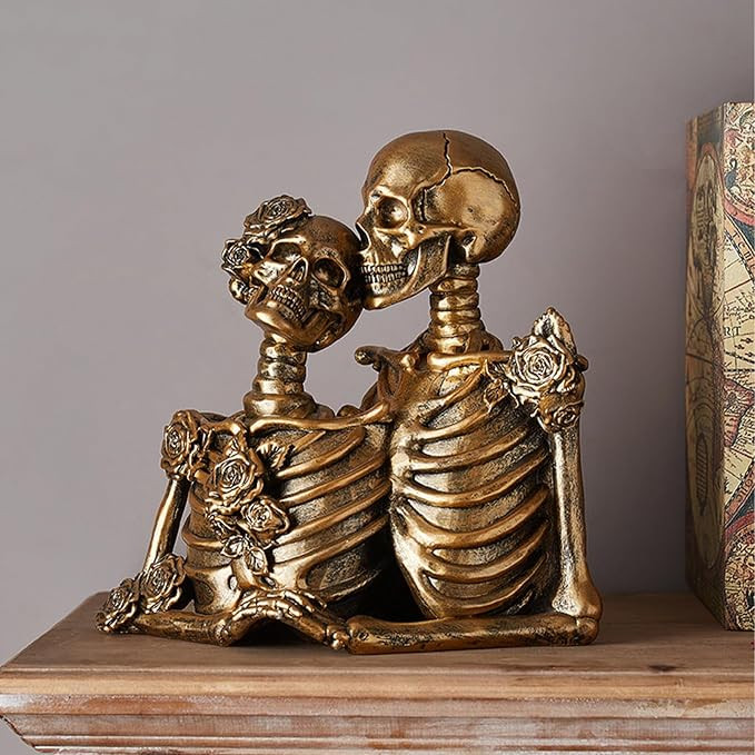 Skull Decor Halloween Decoration: Skeleton Couple Figurines Resin Gothic Statues Vintage Home Dec... | Amazon (US)