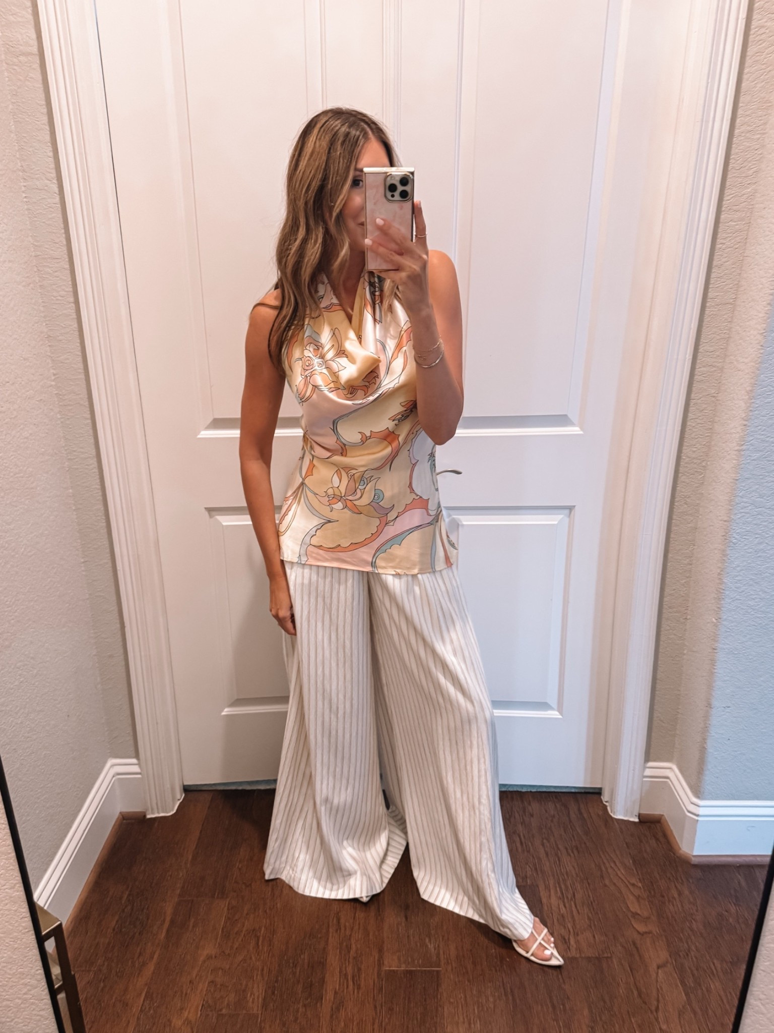 Small in top, size 2 in pants