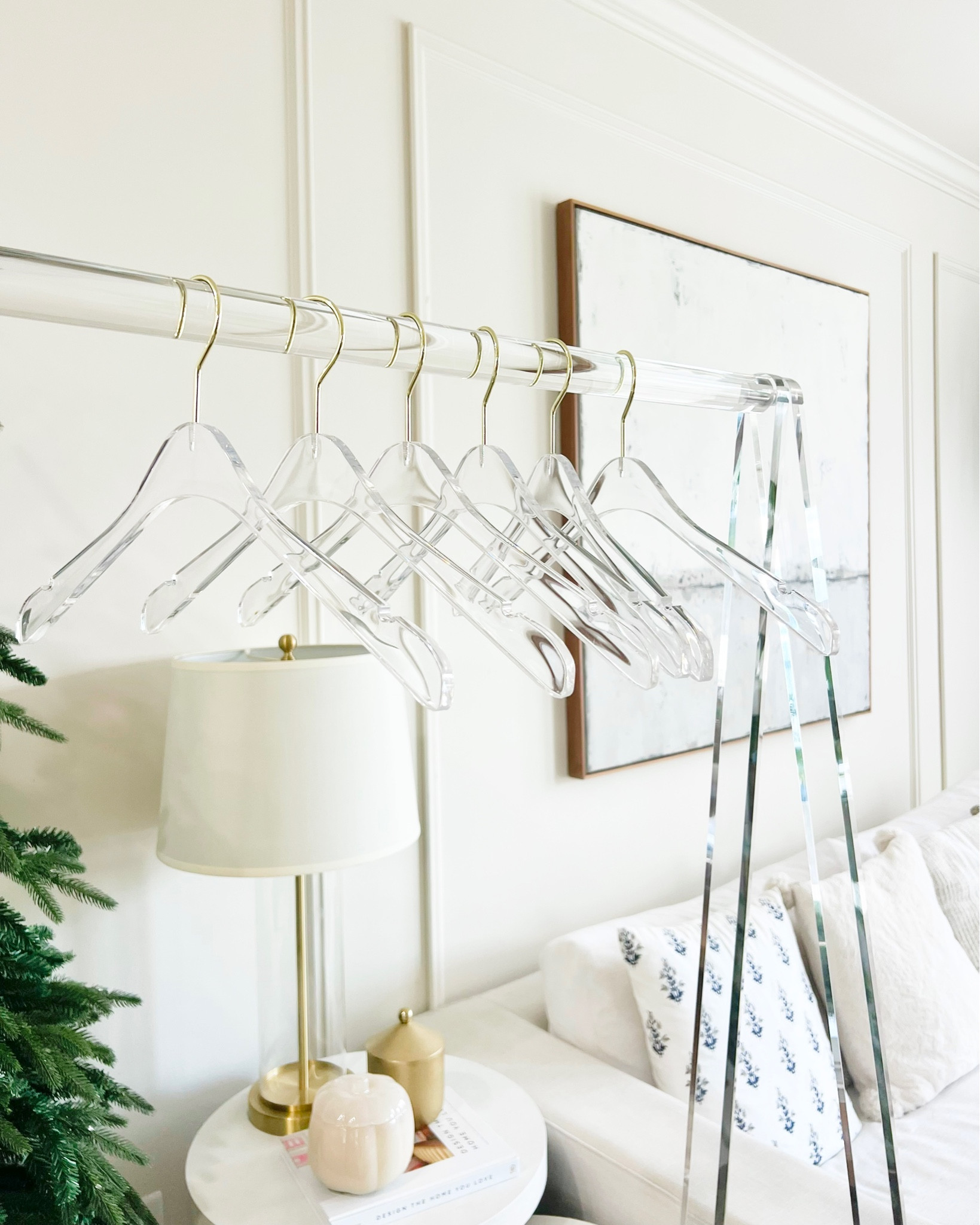 Im obsessed with these acrylic and hold hangers ! They are so perfect for a rack display or to organize your closet. They’re  pretty sturdy and durable as well !

#LTKSeasonal #LTKxPrime #LTKsalealert