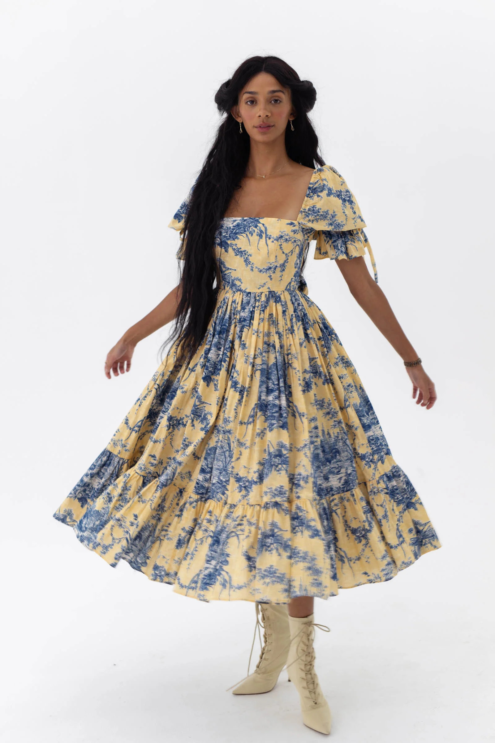 The Musée Market Dress | Selkie Collection
