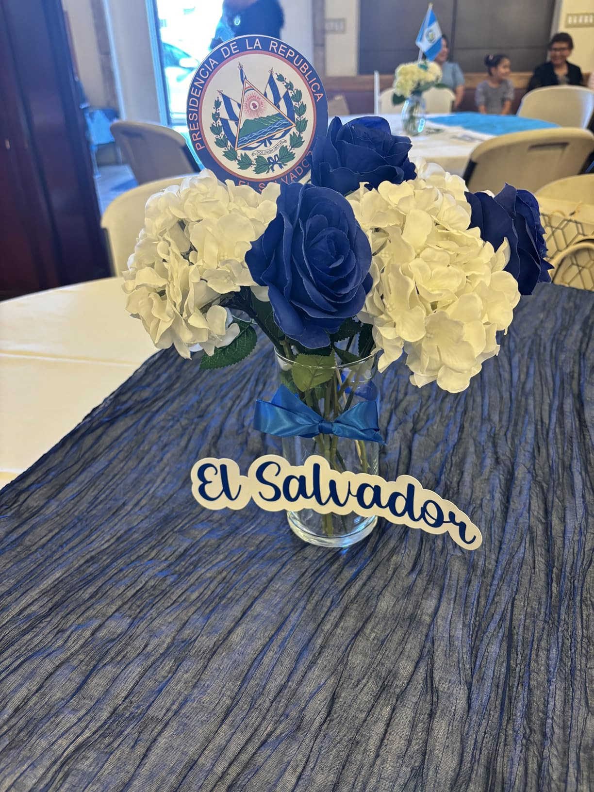 Flojery Silk Hydrangea Heads Artificial Flowers Heads with Stems for Home Wedding Decor,Pack of 1... | Amazon (US)