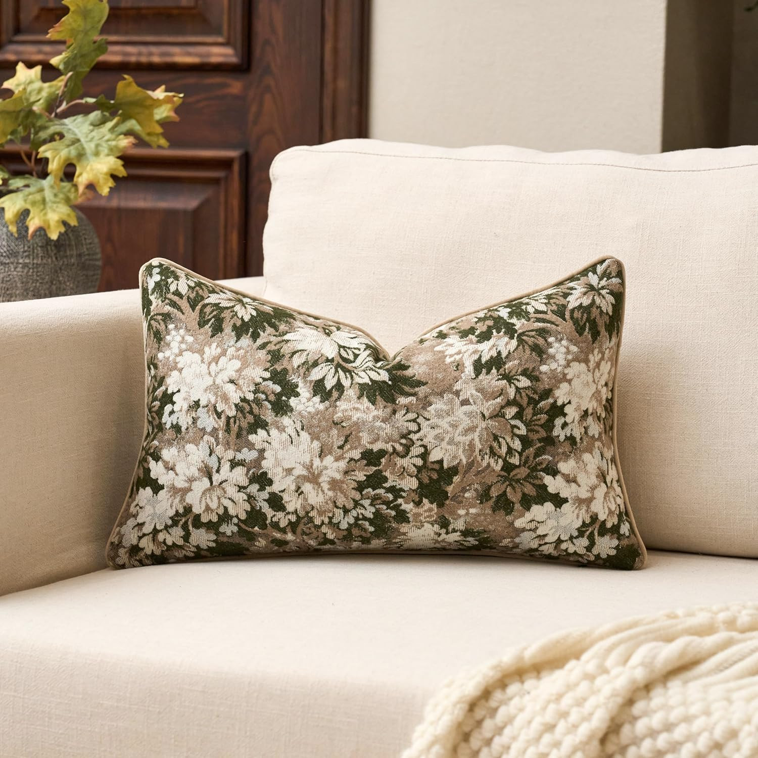Neutral Floral Pillow Cover 12 x 20 Inches, Vintage Chenille Rectangle Throw Pillow Cover Soft De... | Amazon (US)