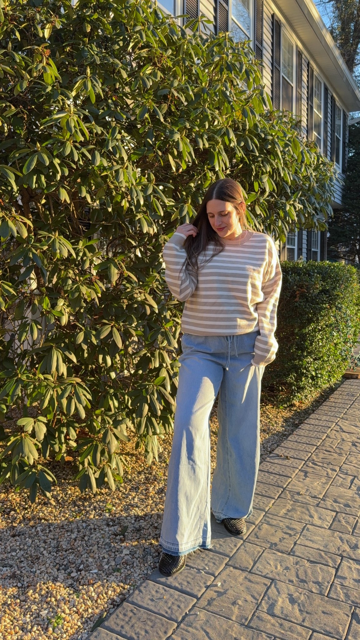 Spring ready with these  @marcfisher sandals and this @threadandsupply outfit. Shop here: 
-


#LTKootd #LTKgrwm #LTKmomlife