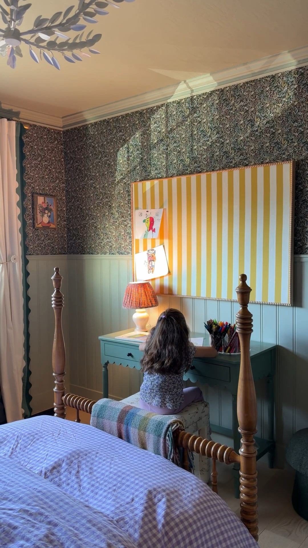 I have a little artist at home and her papers were slowly taking over every surface in the house 😅
So we created a dedicated desk area - and this custom DIY pin board to display all her artwork. I couldn’t find one big enough (or cute enough) without spending a fortune, so we made our own for about $60.
Minimal tools. No saw required. And now her art finally has a place to shine ✨
Would you try this in your kids’ room?

#LTKmomlife #LTKHome #LTKKids